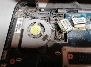 Laptop belső tisztítás4