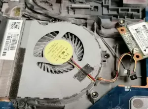 Laptop belső tisztítás5